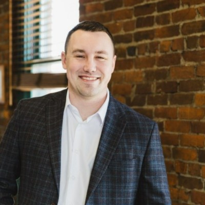 Erik Muckey Headshot