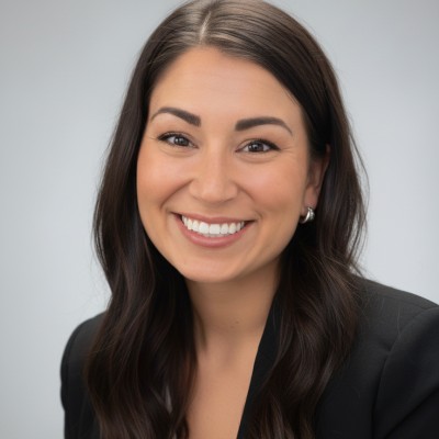 Terra Vennard Headshot